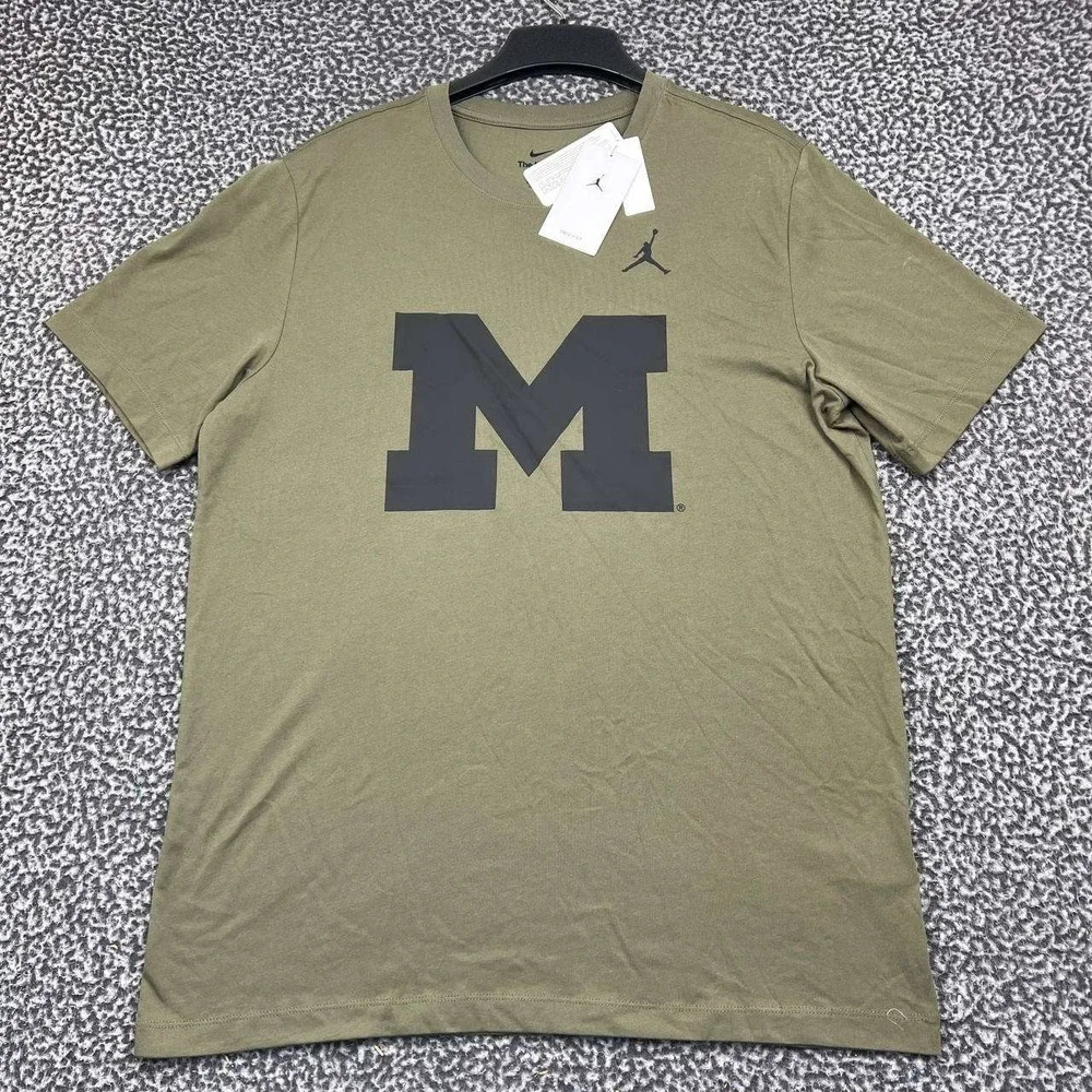 Nike Michigan Wolverines Dri-FIT Shirt Men Large Green Short Sleeve Jordan New